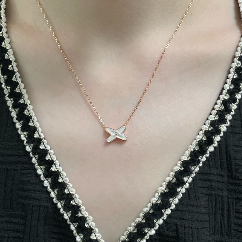 CHAUMET